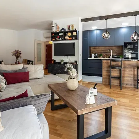 Piso Con Encanto * جيريز